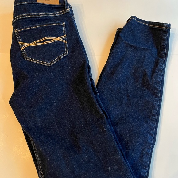 Abercrombie Jeans - Picture 4 of 10